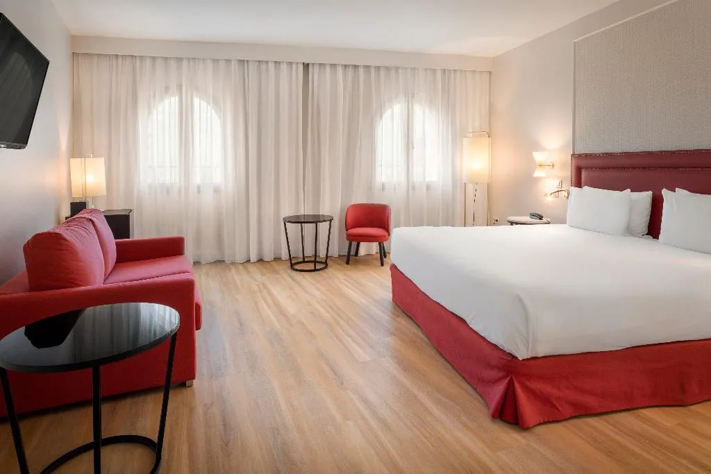 FAMILY ROOM STANDARD Room, Exe Sevilla Macarena, Seville