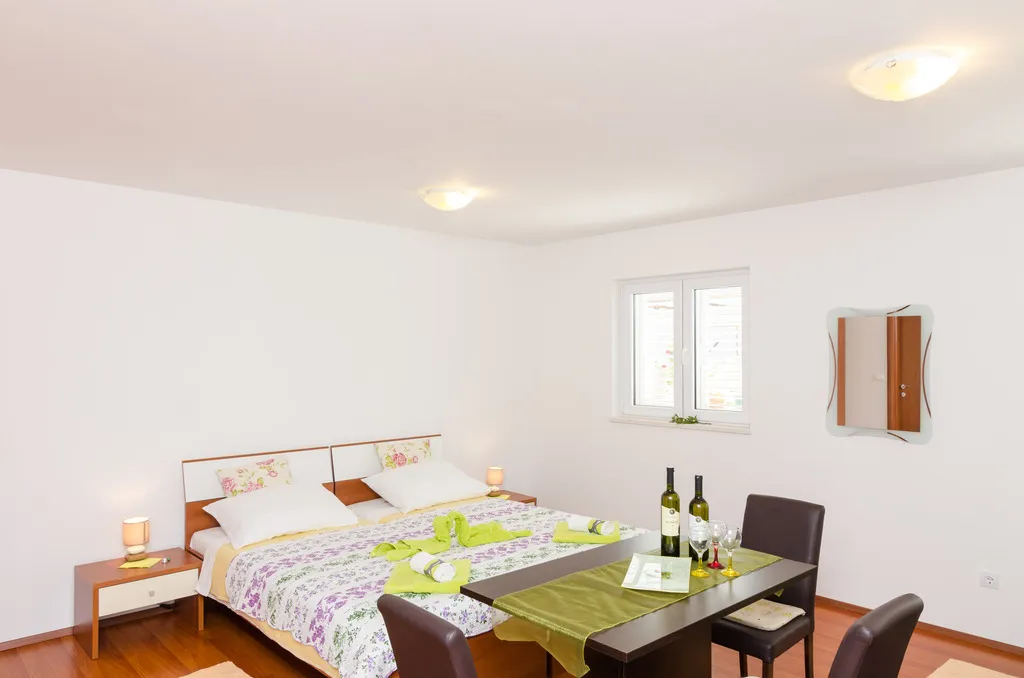 STUDIO WITH TERRACE Room, Apartments Ira, Dubrovnik