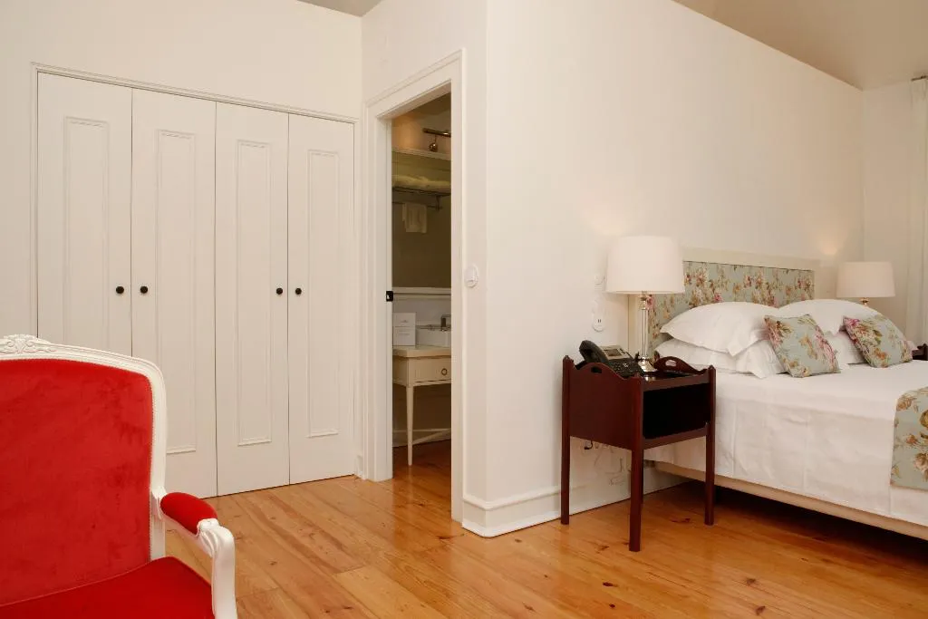 JUNIOR SUITE STANDARD Room, Casa Palmela - Small Luxury Hotels & Villas, Lisbon