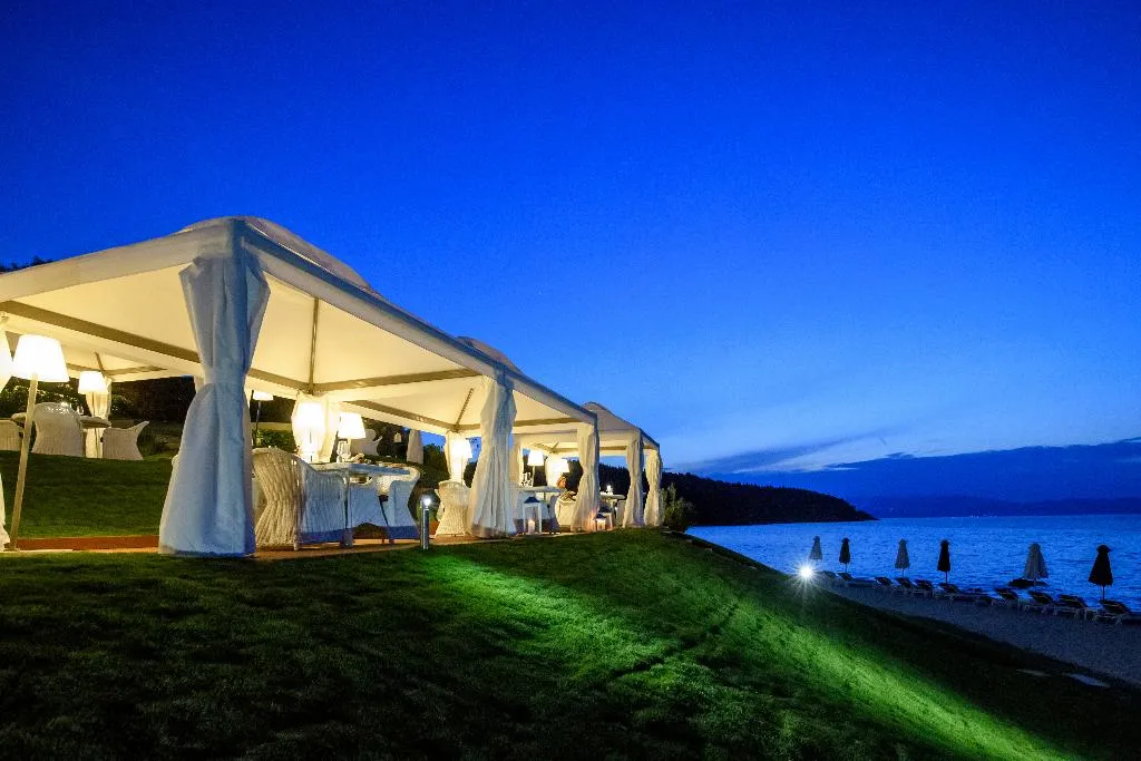 Restaurant, Avaton Luxury Beach Resort Relais & Chateau, Thessaloniki