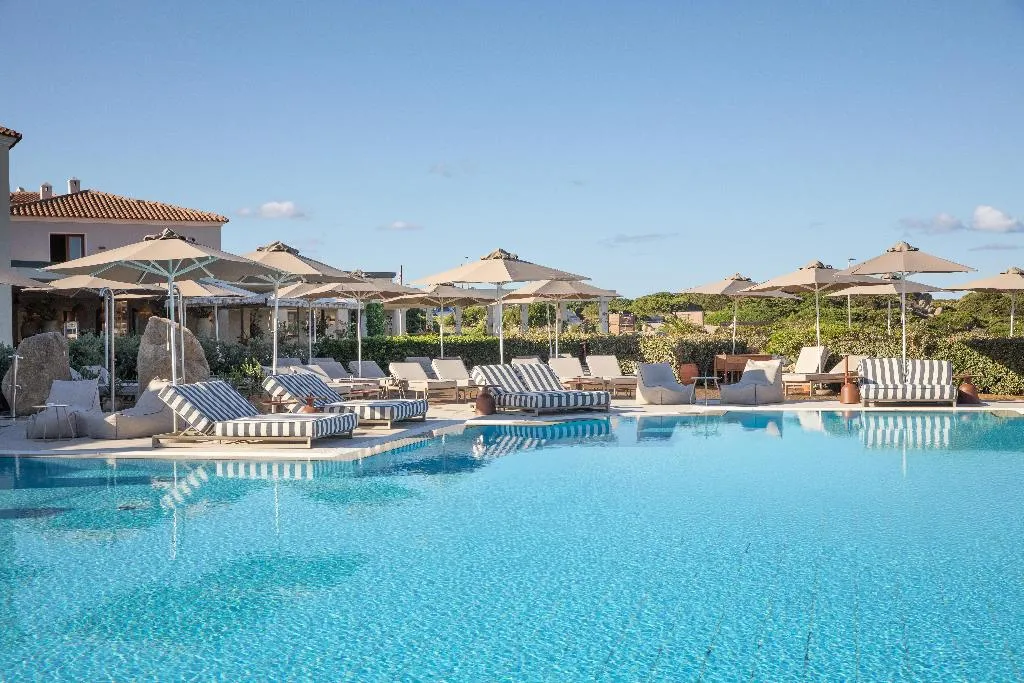 Pool, Mangia's Santa Teresa Sardinia, Curio Collection, Olbia