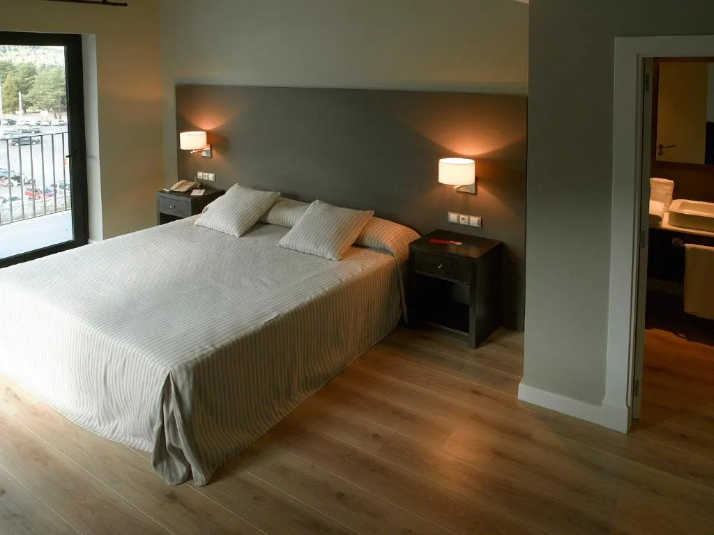 SINGLE STANDARD Room, HG la Molina, Costa Brava