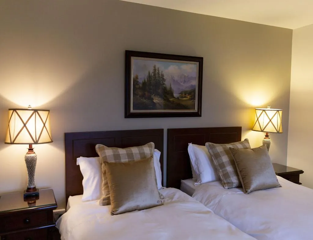 Room, Lake House B&B, Cork