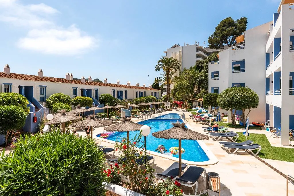 Pool, Galdana Gardens, Menorca