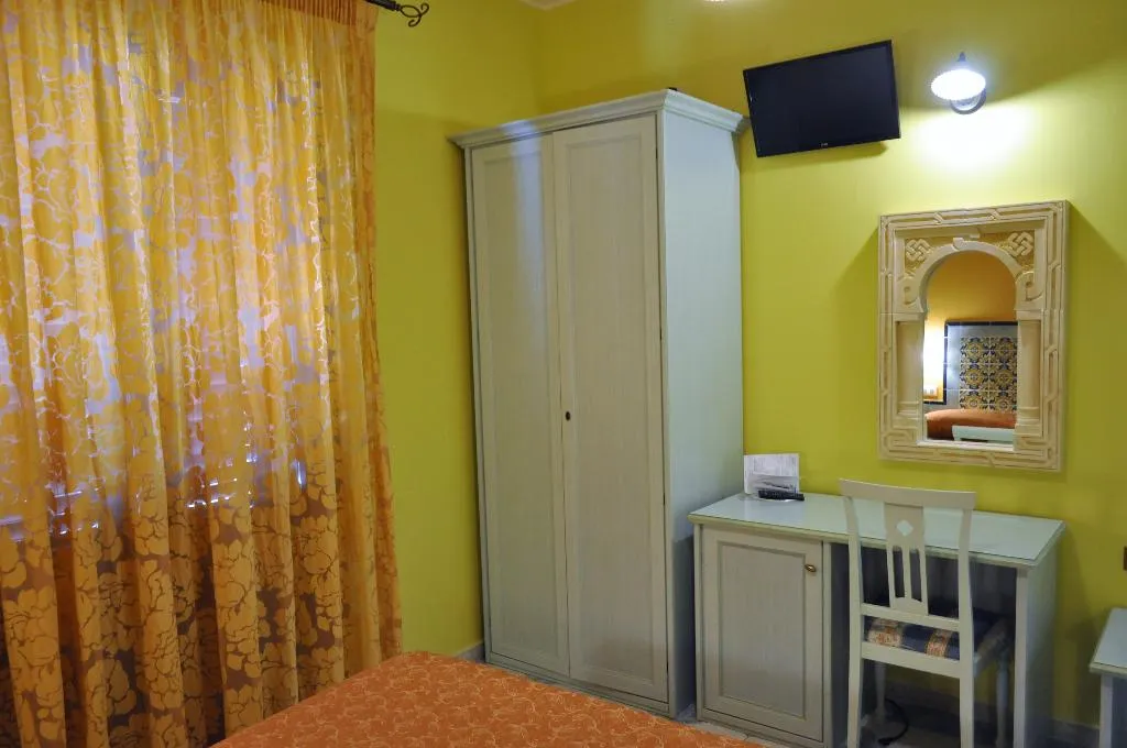 QUADRUPLE STANDARD Room, Al-Taïr, Palermo