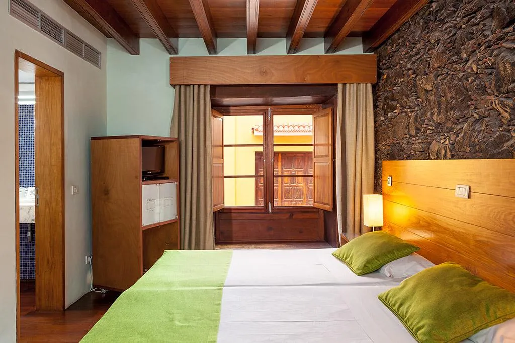 Double or Twin STANDARD Room, Hotel LIVVO La Quinta Roja, Tenerife