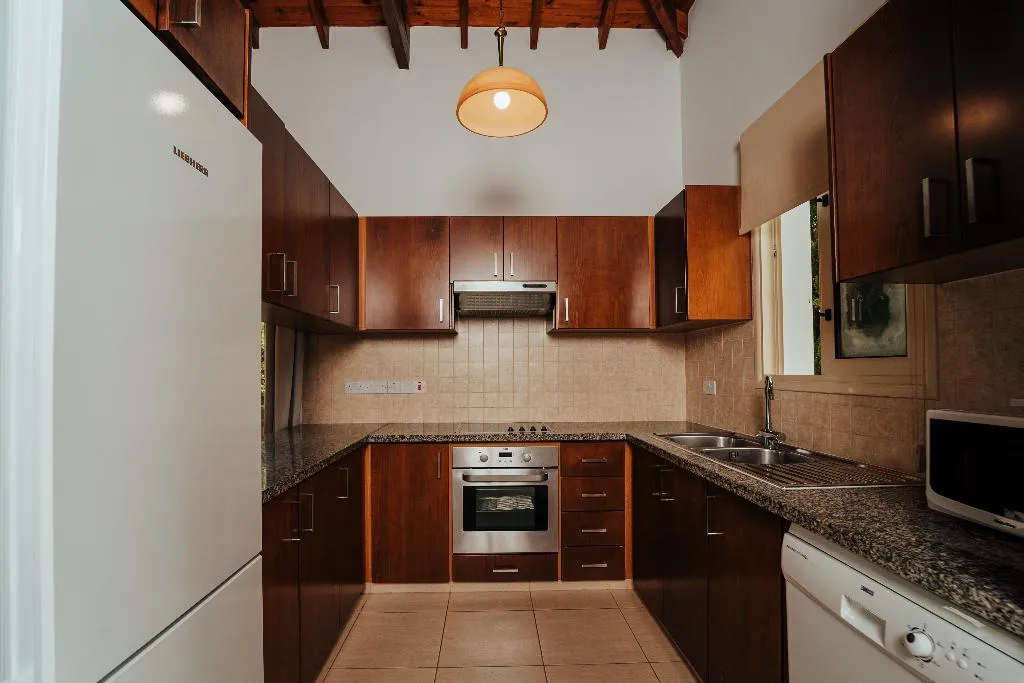BUNGALOW THREE BEDROOMS WITH PRIVATE POOL Room, Sea Point Villas, Cyprus