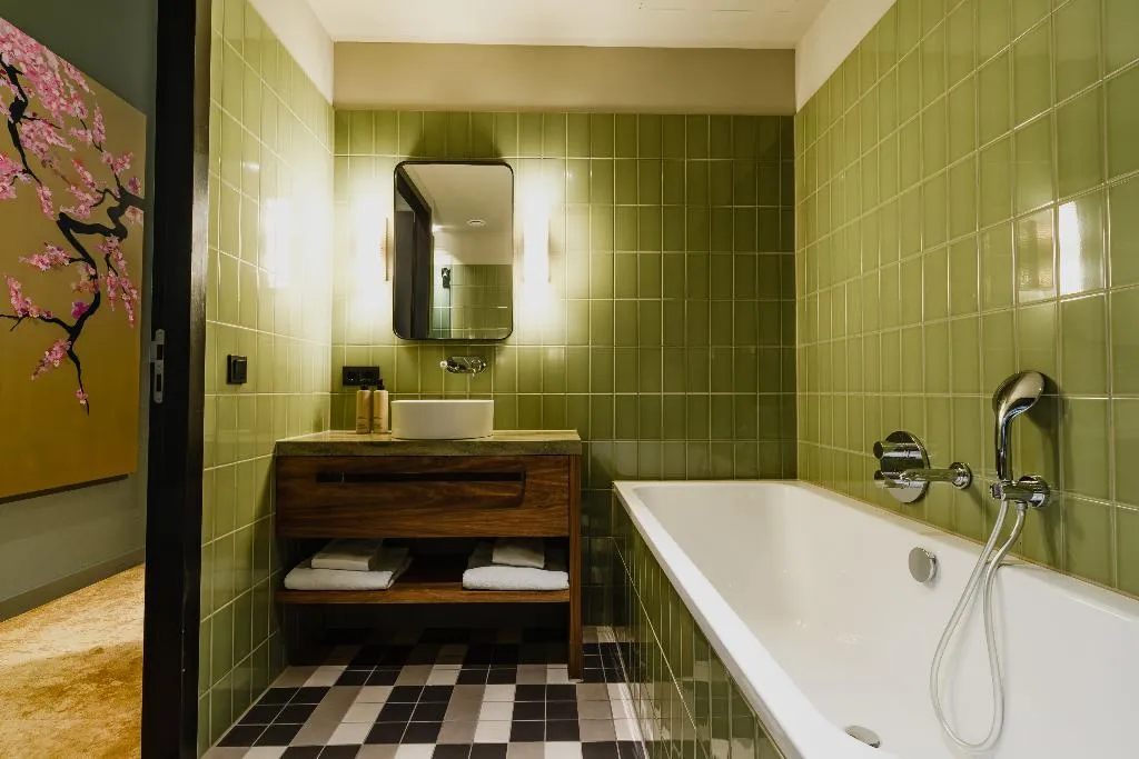 Room, Hotel MAI Amsterdam, Amsterdam