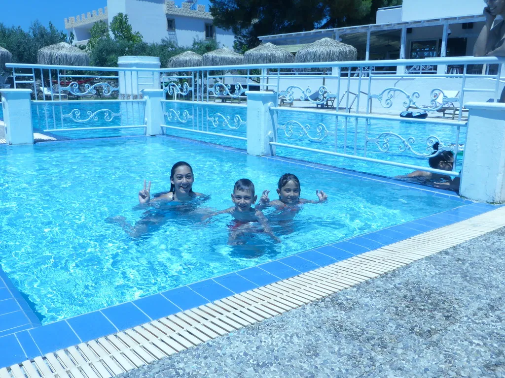 Pool, Blue nest kos, Kos