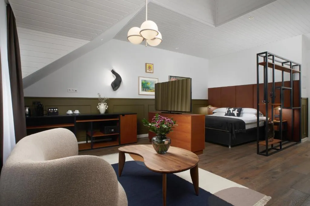 SUITE QUEEN SIZE BED Room, Alda Hotel Reykjavik, Reykjavik