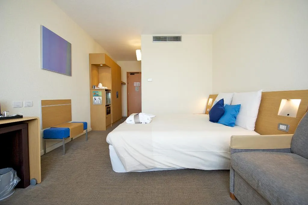 DOUBLE EXECUTIVE Room, Novotel Roma Est, Rome