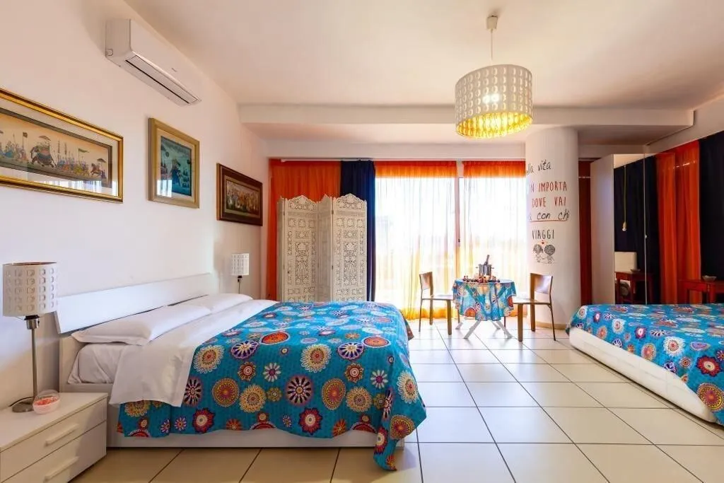 Room, Marina ResArt B&B, Naples