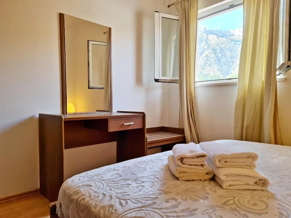 APARTMENT CAPACITY 3 Room, Apartments Damjanka, Dubrovnik