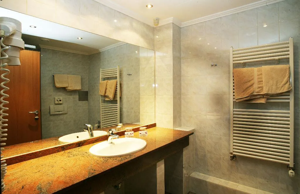 APARTMENT STANDARD Room, Hotel Pension Continental, Vienna