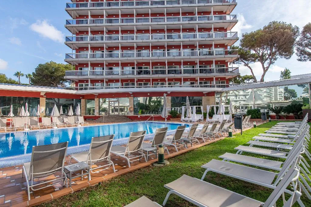 Pool, Obelisco, Majorca