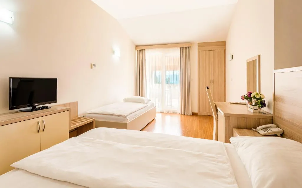 TRIPLE SEA VIEW Room, Villa Miramar, Split
