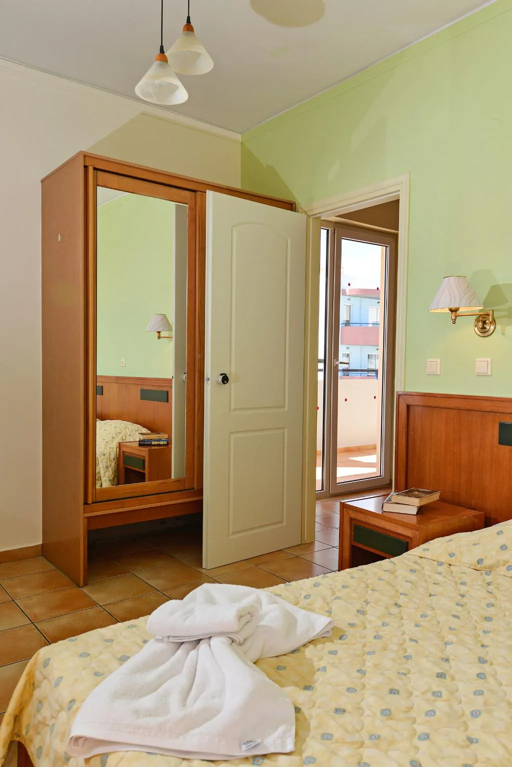 SINGLE STANDARD Room, Lefkoniko Bay, Crete