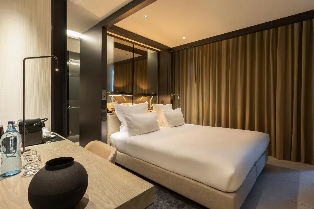 DOUBLE DELUXE PREMIUM Room, Porto Royal Bridges Hotel, Porto