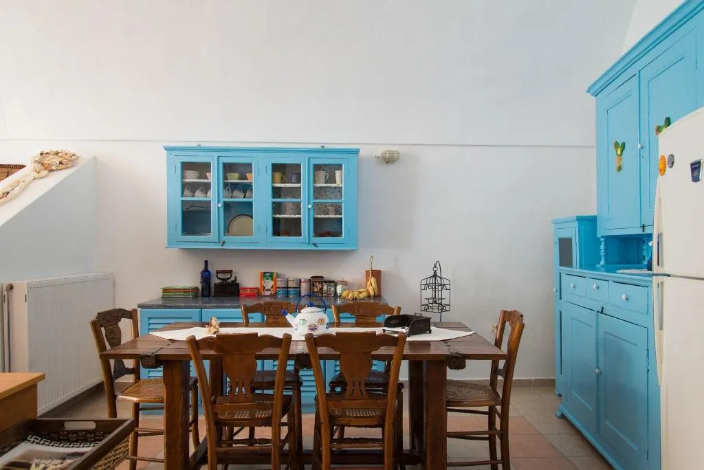 Room, Canava Santino, Santorini