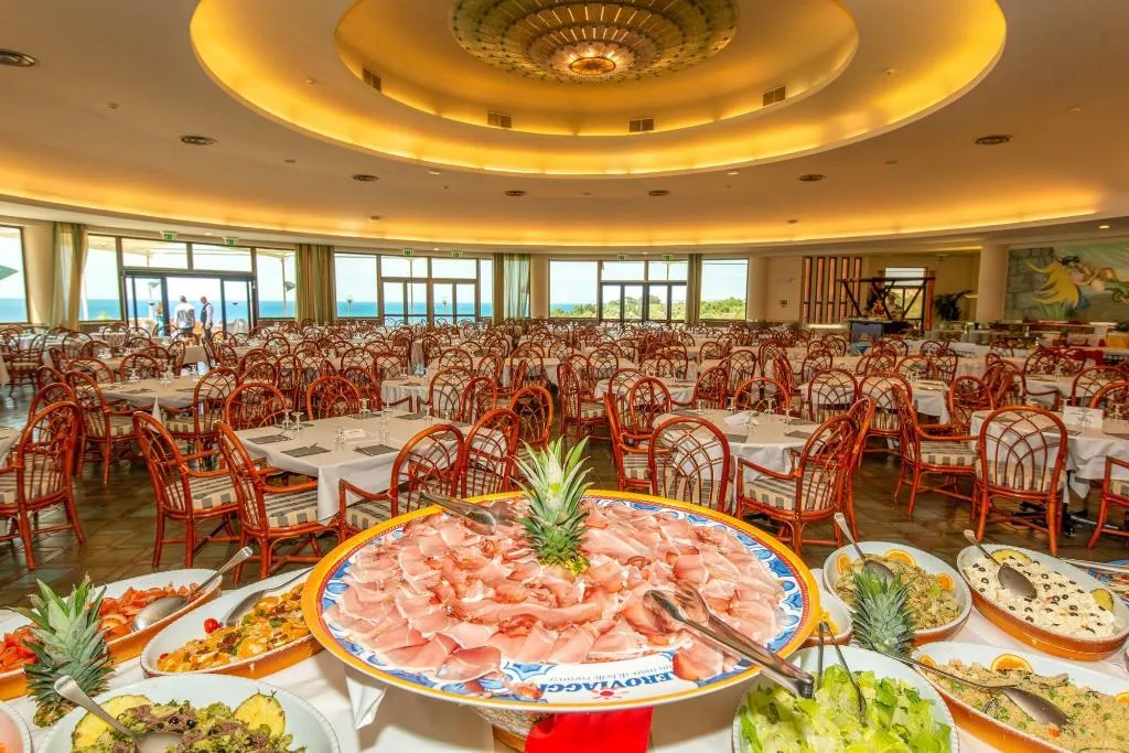 Restaurant, MClub Cala Regina, Catania