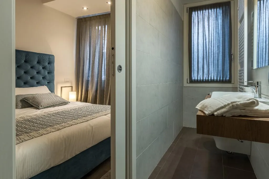 DOUBLE DELUXE Room, La Loggia Della Luna, Venice