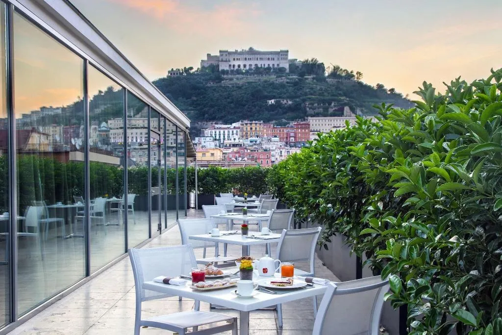 Restaurant, Renaissance Naples Mediterraneo, Naples
