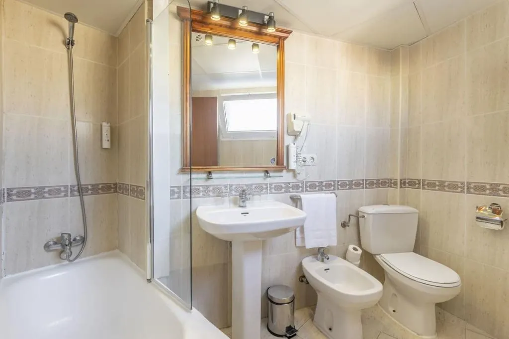 Double or Twin STANDARD Room, Moon Dreams Fuengirola, Costa Del Sol