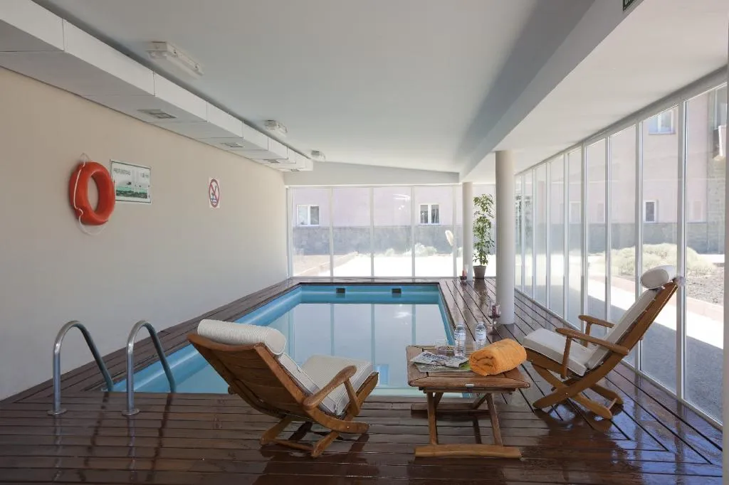 Pool, Parador de Cañadas del Teide, Tenerife