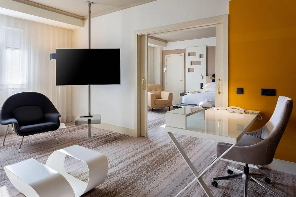 Room, Marriott Hotel Madrid Auditorium, Madrid