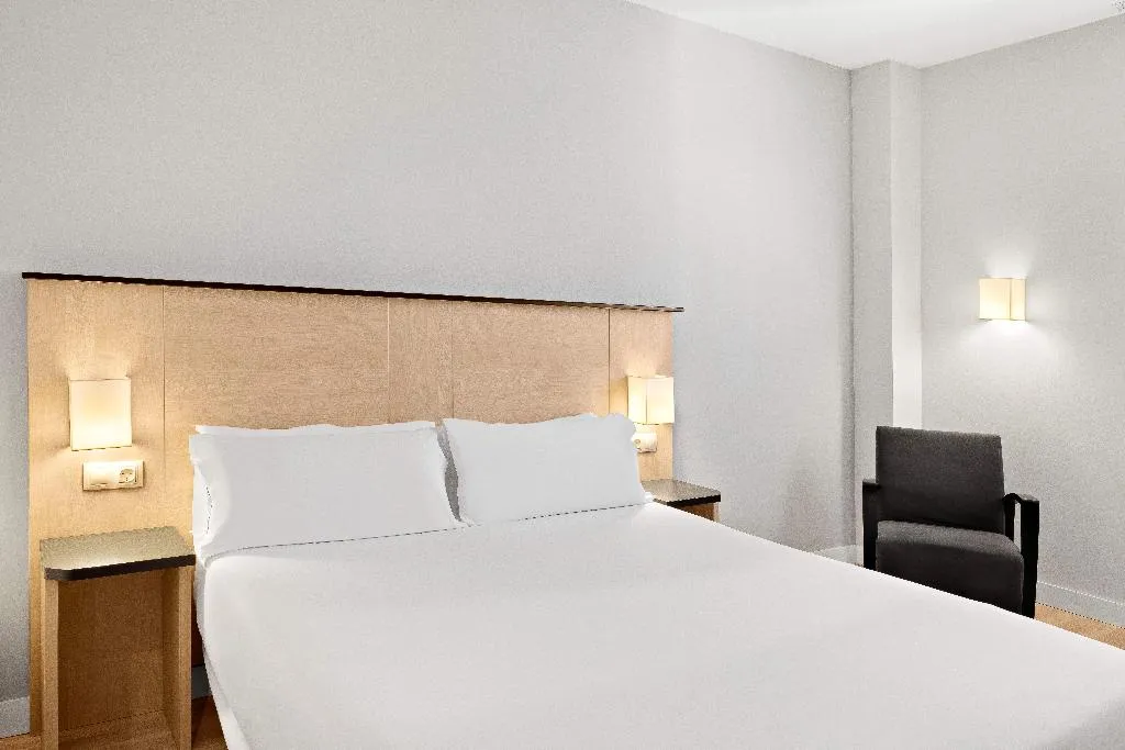 DOUBLE SINGLE USE STANDARD Room, B&B HOTEL Madrid Pinar de Las Rozas, Madrid
