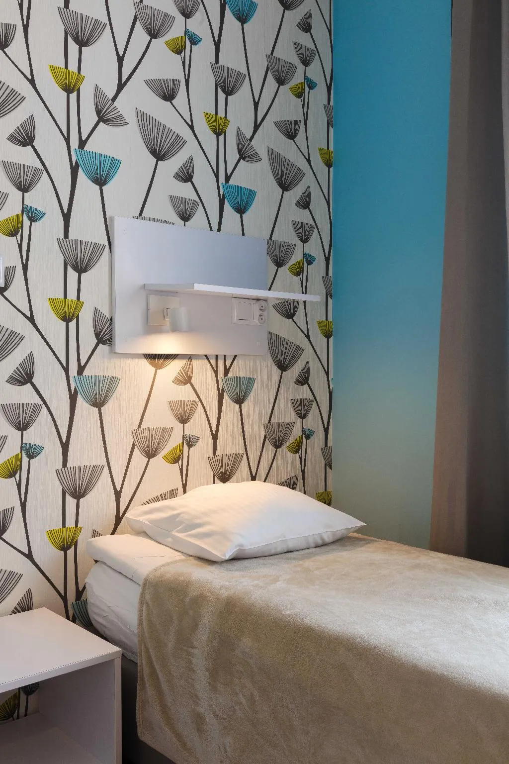TRIPLE STANDARD Room, Hostel Premium Kraków, Krakow