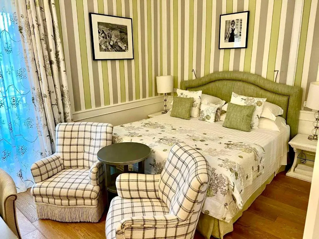 Double or Twin SUPERIOR Room, Cala del Porto Punta Ala, Florence