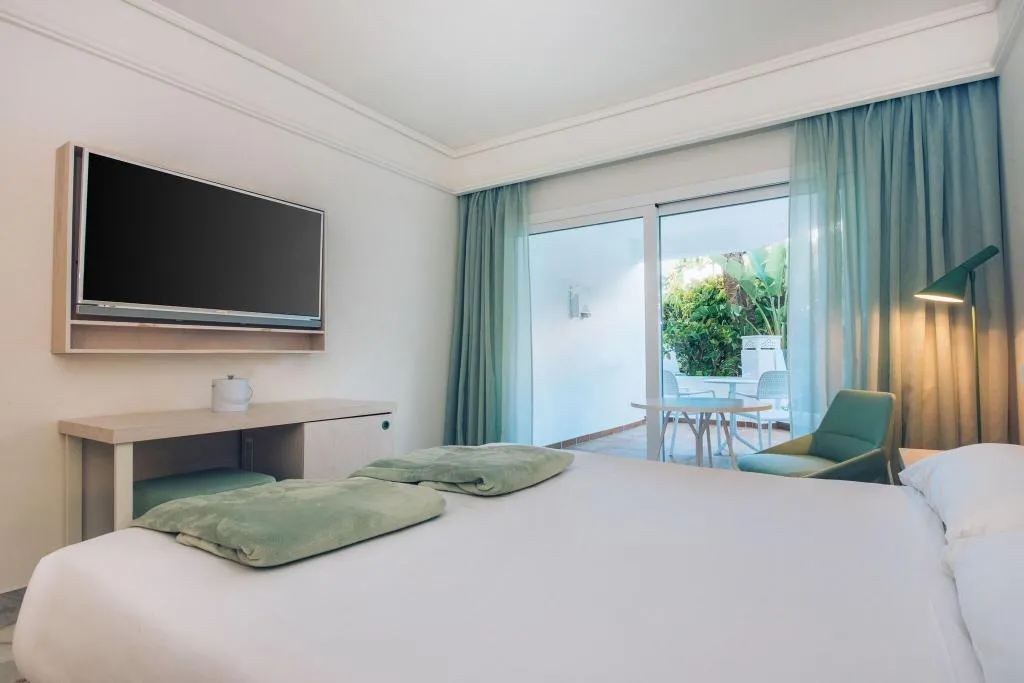 DOUBLE TWO BEDS Room, Iberostar Selection Marbella Coral Beach, Costa Del Sol