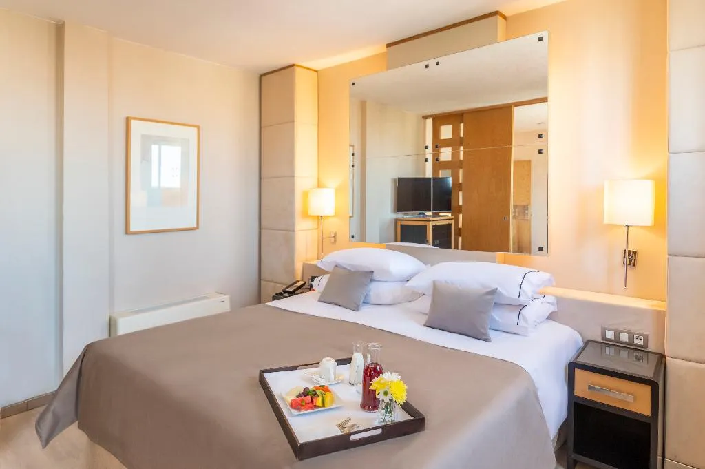 JUNIOR SUITE STANDARD Room, Hesperia Presidente, Barcelona
