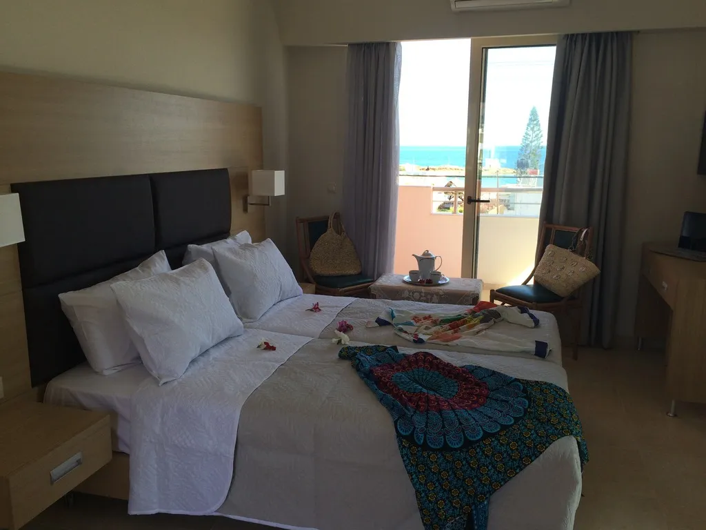 Room, Pleasure Beach Hotel, Crete