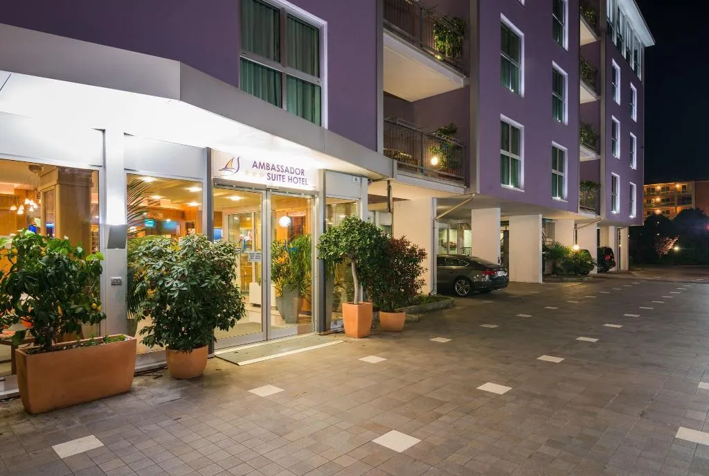 General view, Hotel Ambassador Suite, Milan