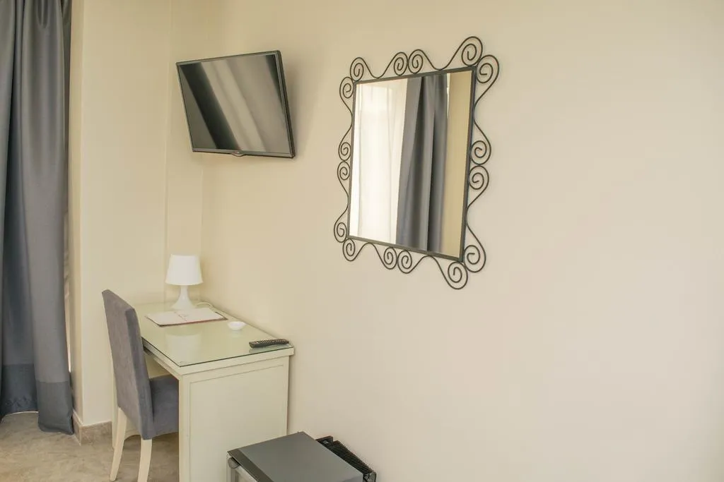 Room, Caballero Errante, Madrid