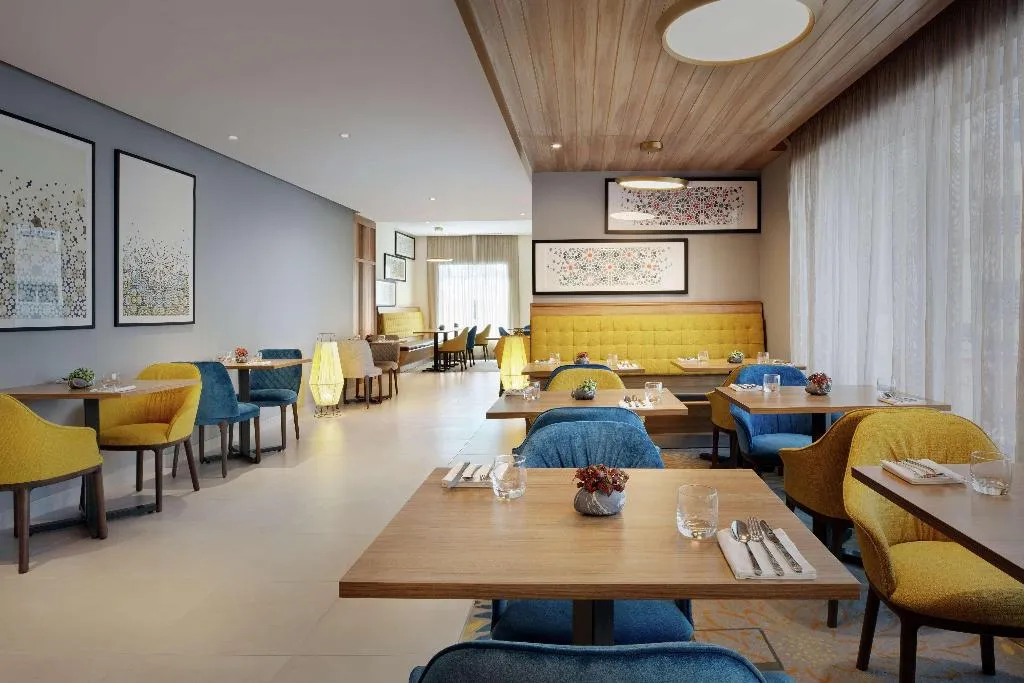 Restaurant, Hampton by Hilton Dubai Al Barsha, Dubai