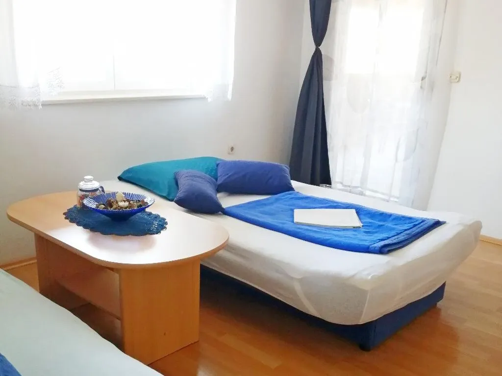 APARTMENT CAPACITY 2 Room, Apartments Silvija, Istria