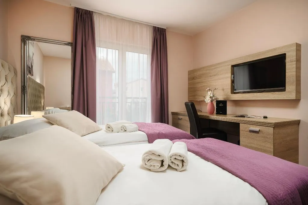 Double or Twin SEA VIEW WITH BALCONY Room, Stella Maris, Split
