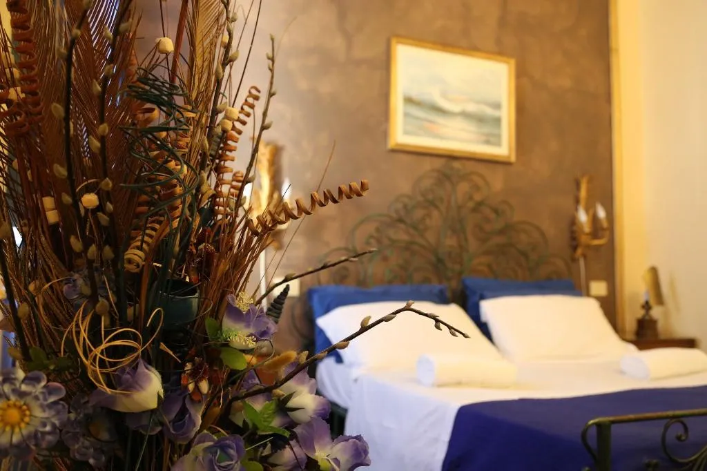 Room, Riverbanks, Florence