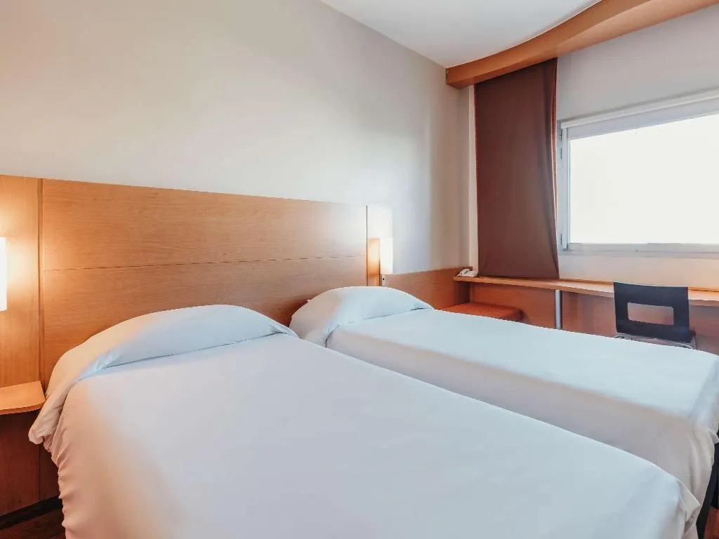 TWIN STANDARD Room, ibis Tanger City Center, Tangier
