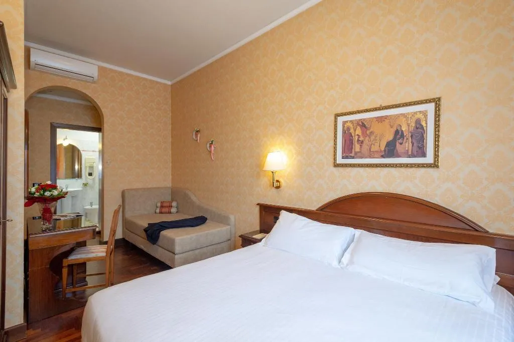 DOUBLE TWO BEDS Room, Hotel Boccaccio, Florence