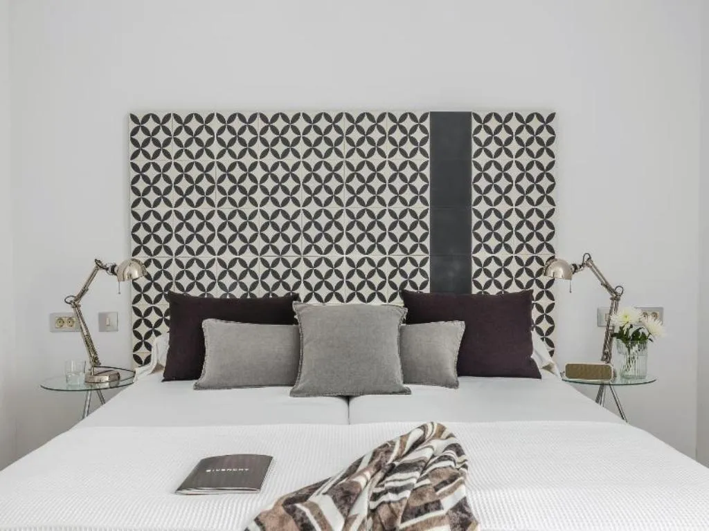APARTMENT CAPACITY 5 TWO BEDROOMS Room, Eric Vokel Boutique Apartments Gran Via Suites, Barcelona