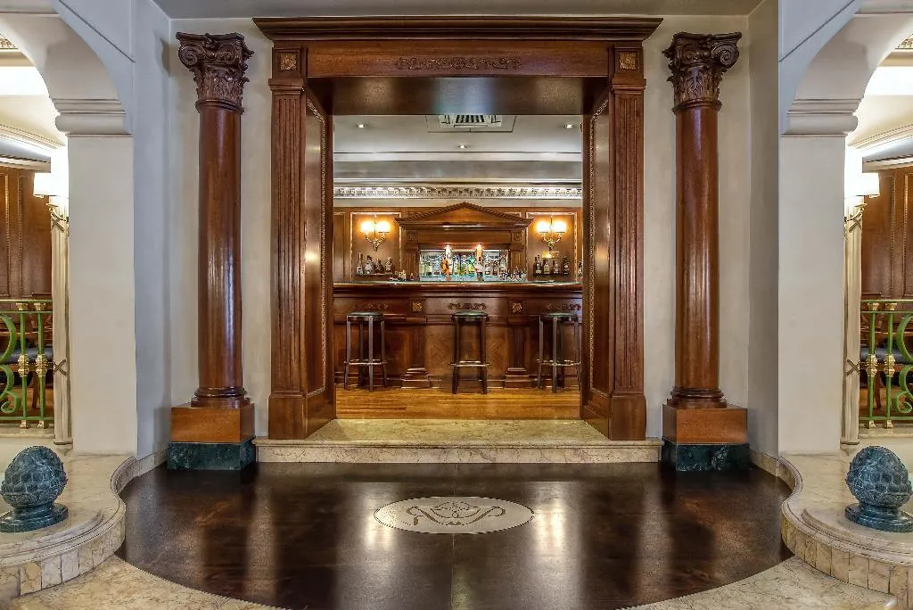 Bar, River Palace Hotel, Rome