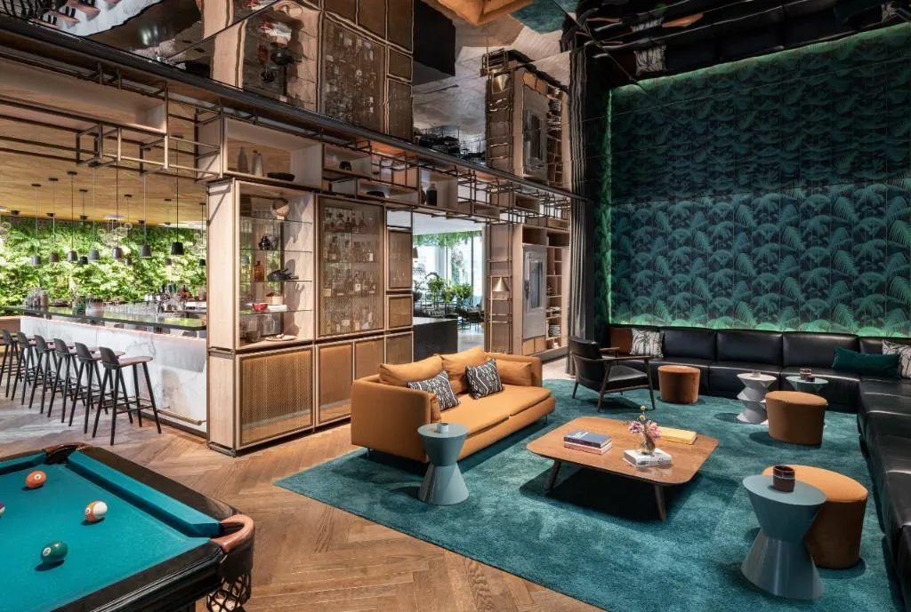 Bar, Hyatt Regency Amsterdam, Amsterdam