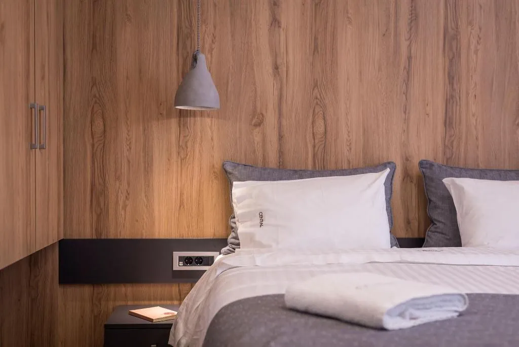 Room, Central City Hotel, Crete