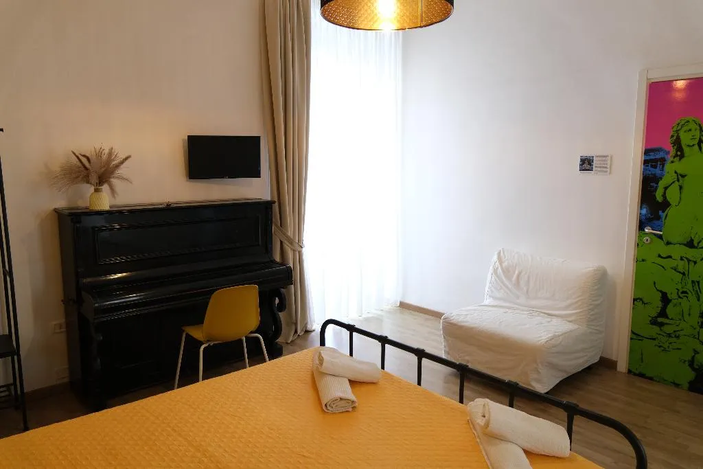 DOUBLE CLASSIC Room, B&B Tarumbò, Naples