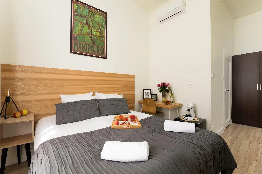APARTMENT CLASSIC Room, Platinum Suites Aparthotel, Krakow