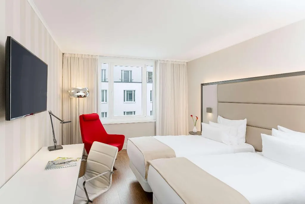 Room, NH Collection Berlin Mitte am Checkpoint Charlie, Berlin